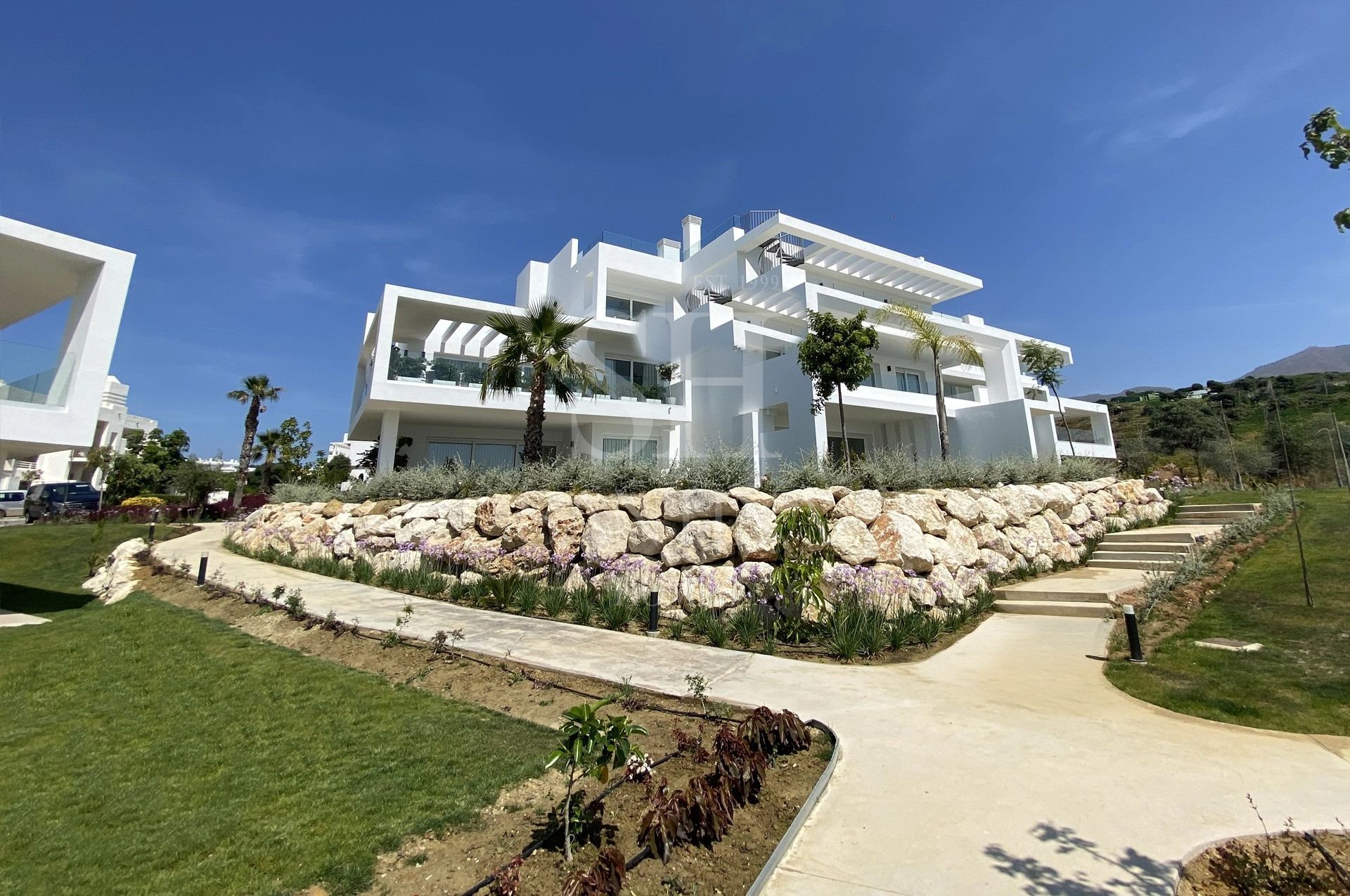 Alcazaba Lagoon IV, nieuwbouwproject in Casares, afbeelding 1