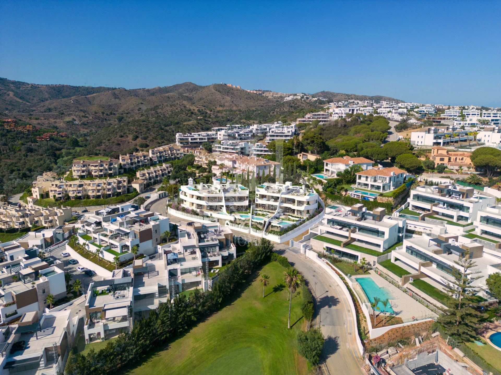 Golden Eight, nowa inwestycja w Marbella Este, Marbella, zdjęcie 1