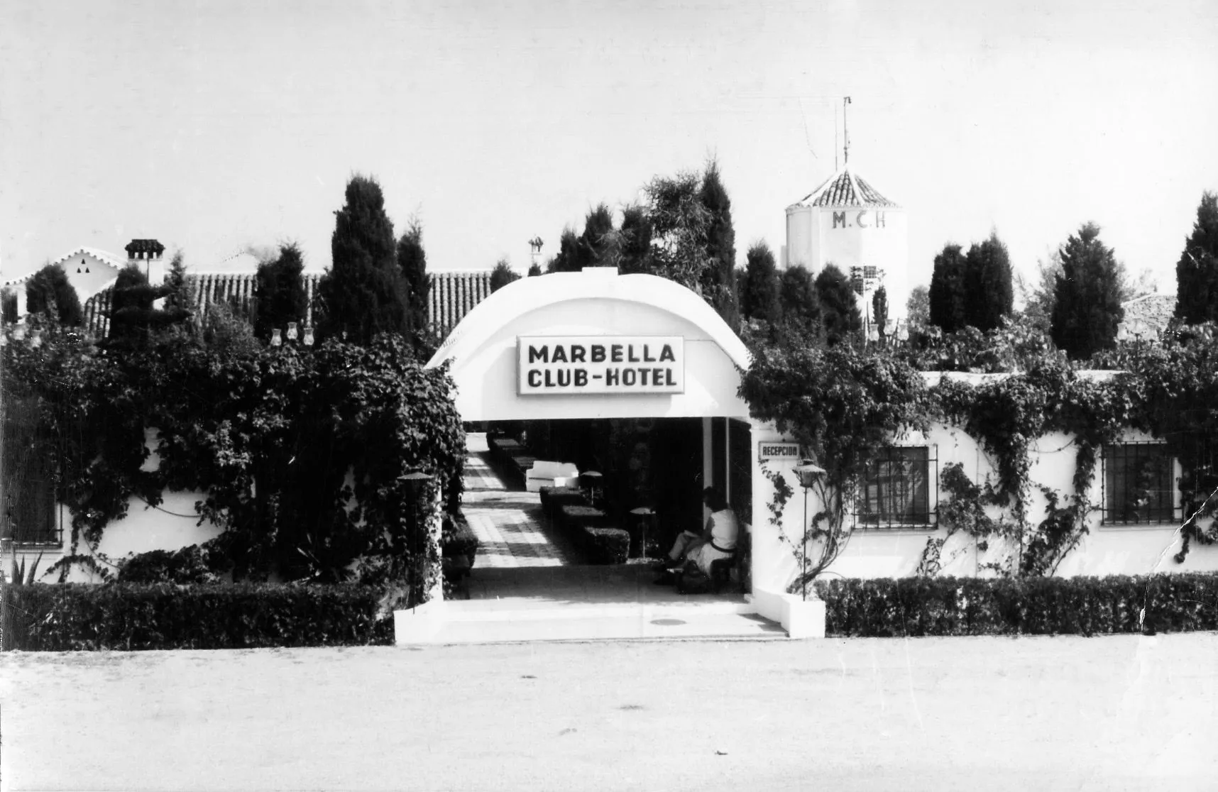 Vintage-Fotografie des Eingangsschildes des Marbella Club Hotels