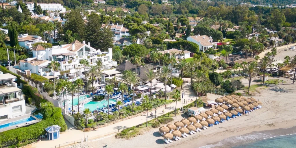 Golden Mile Marbella: Die Geschichte hinter Spaniens exklusivster Adresse